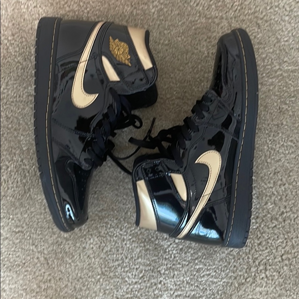 Jordan’s 1 black and gold